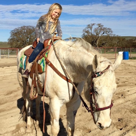 Meet your Posher, Rachel - Picture 5 of 7